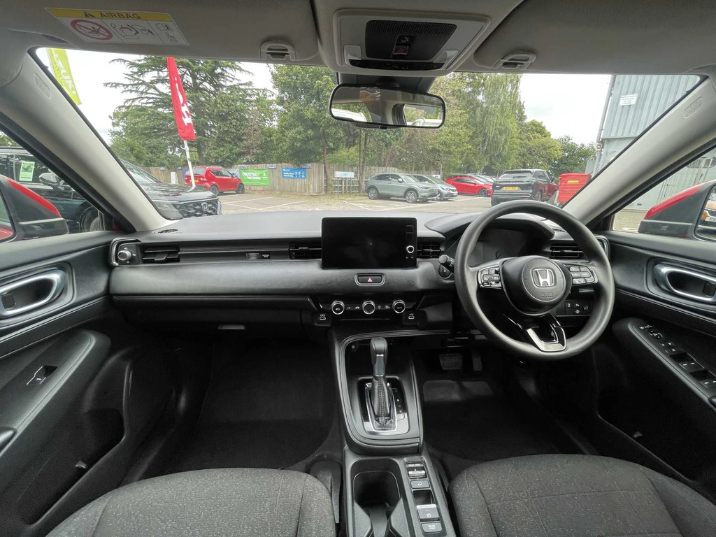 Honda Hr-V Elegance I-mmd Cvt DE24YWB Red #3
