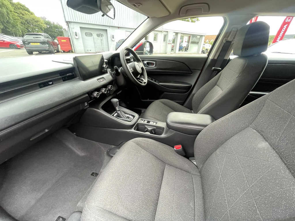Honda Hr-V Elegance I-mmd Cvt DE24YWB Red #2