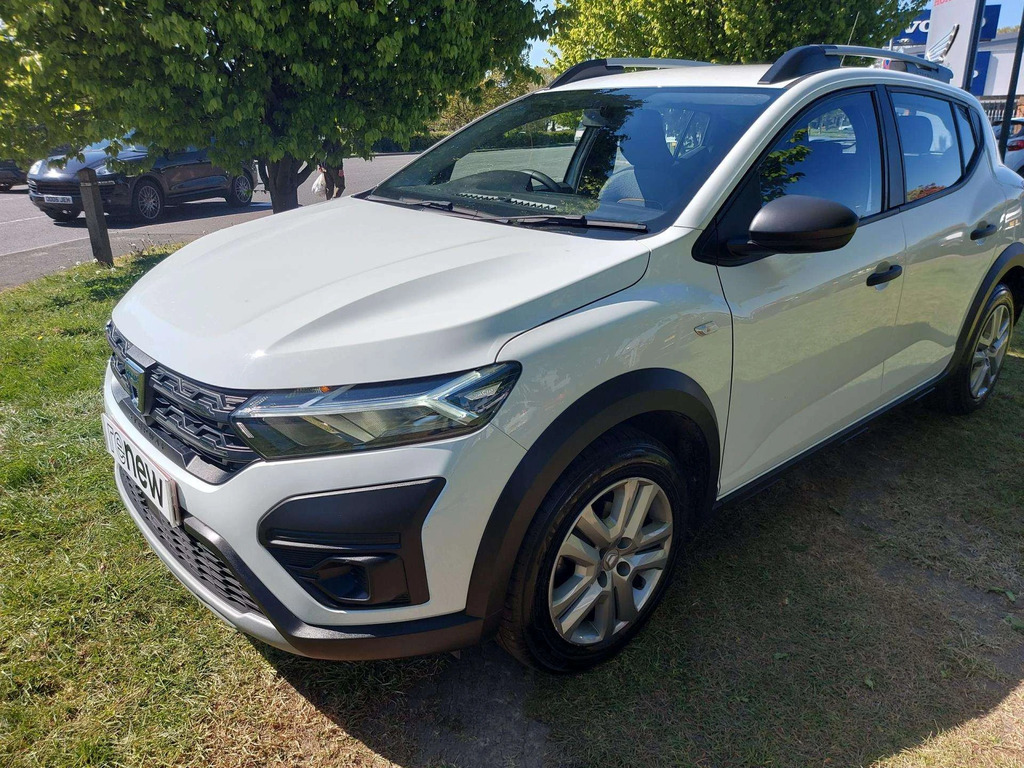 Dacia Sandero Stepway Stepway Essential Tce EO22UNN White #3