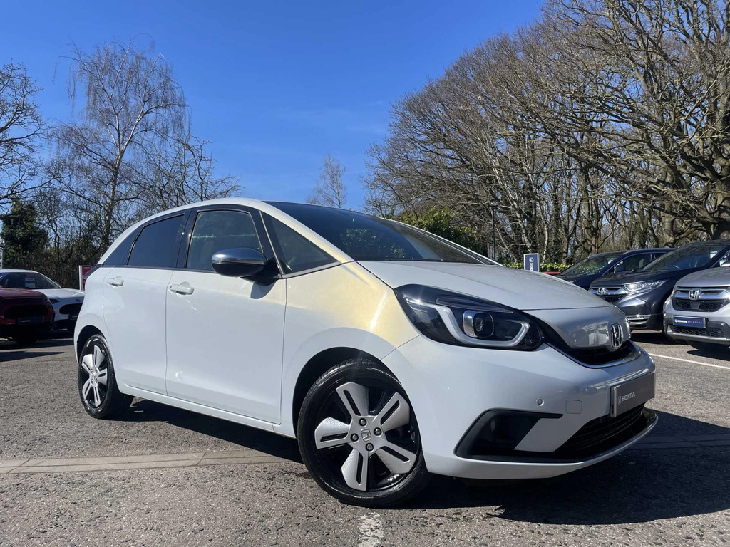 Honda Jazz Hat 1.5 I-mmd Hbd Ex Ecvt White