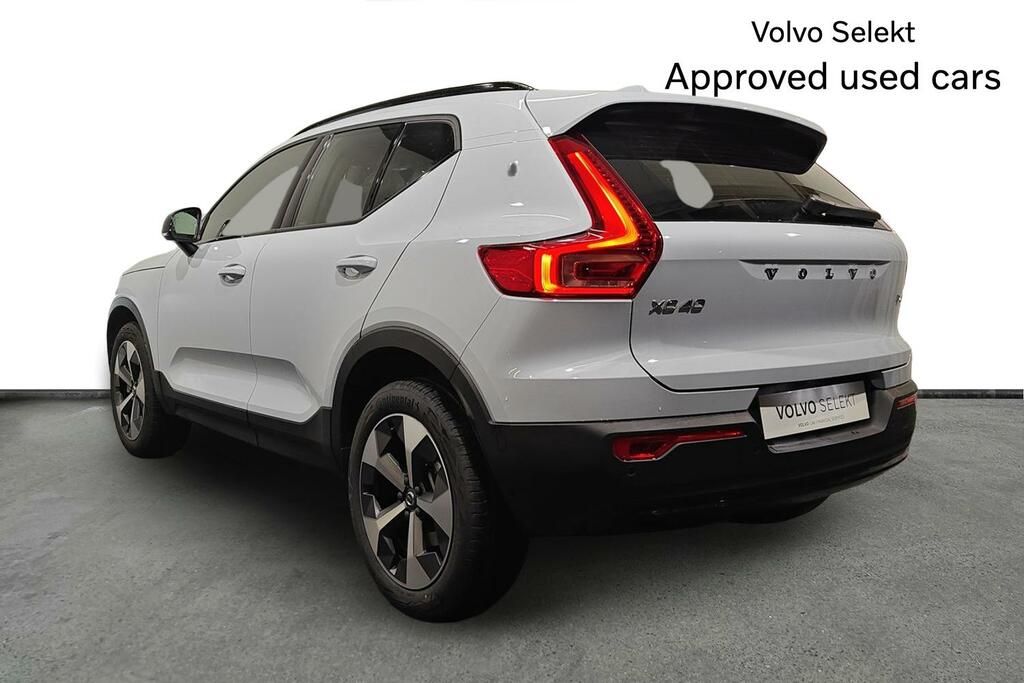 Volvo XC40 2.0 B4p Plus Dark SV75XMK Blue #3