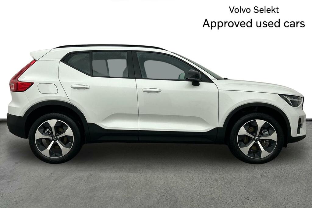 Volvo XC40 2.0 B3p Plus Dark SM75VXC White #4