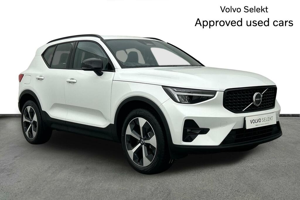 Volvo XC40 2.0 B3p Plus Dark White