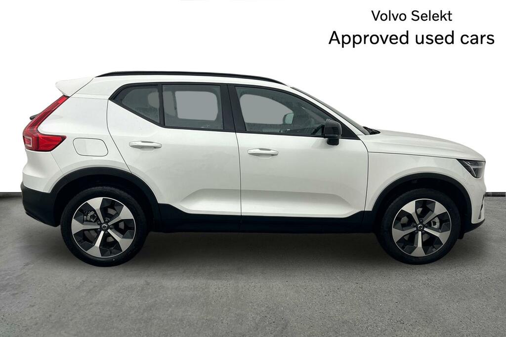 Volvo XC40 2.0 B3p Plus Dark SM75OWJ White #4