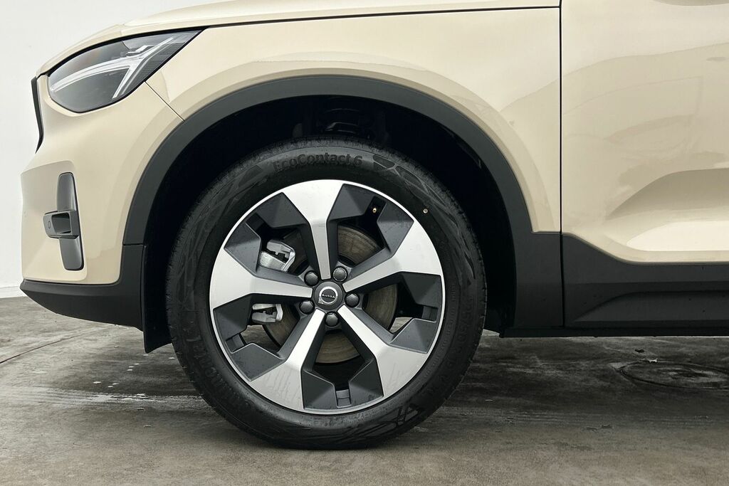 Volvo XC40 2.0 B3p Plus Dark SM75VXE #5