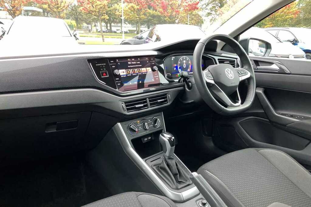 Volkswagen Polo 1.0 Tsi Life Dsg SM25XAZ Black #2
