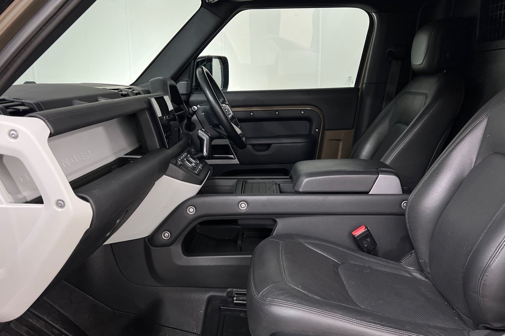 Land Rover Defender 90 D250 Hard Top Hse LD23XYF #3