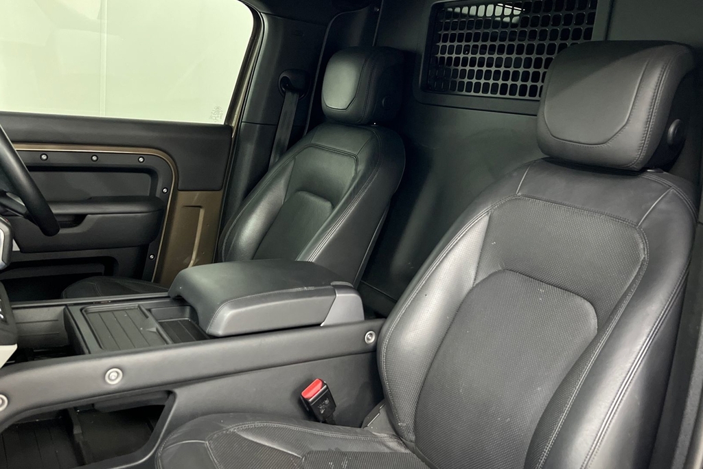 Land Rover Defender 90 D250 Hard Top Hse LD23XYF #4