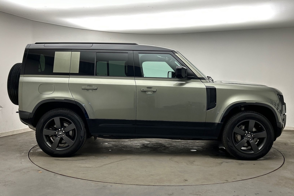 Land Rover Defender 110 D350 X-dynamic Hse KS74YOD Green #5