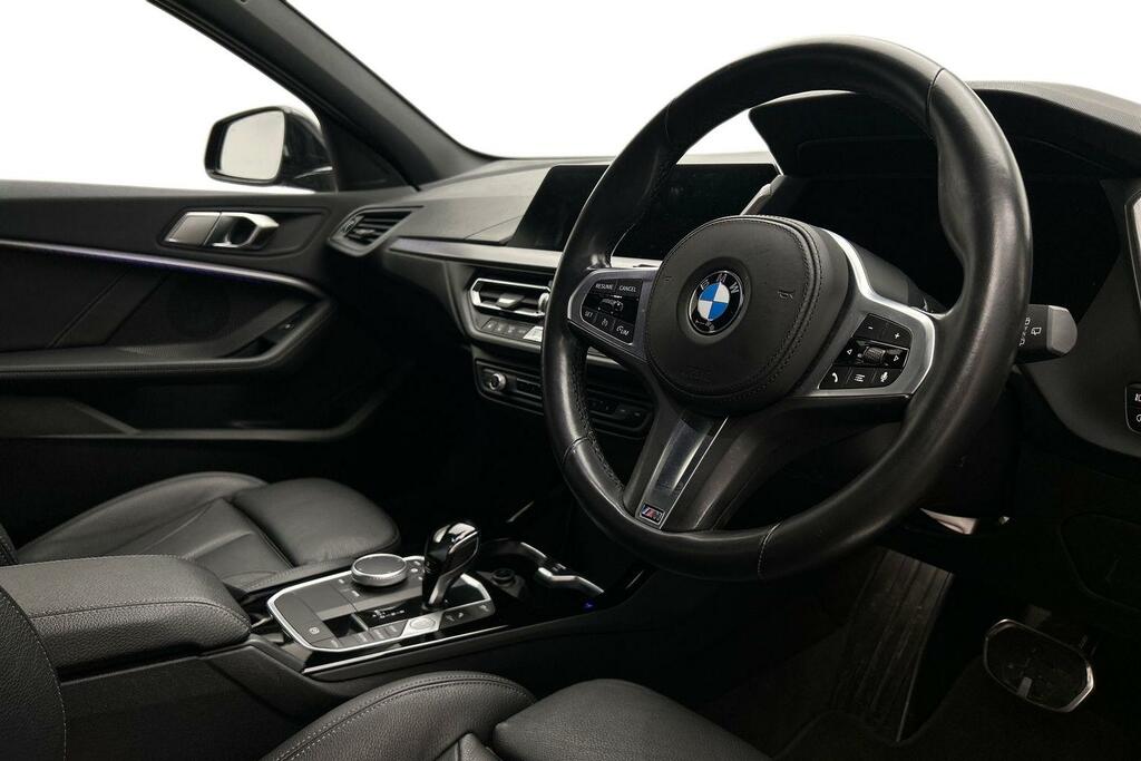 BMW 1 Series 118I M Sport RE21UDD Black #6