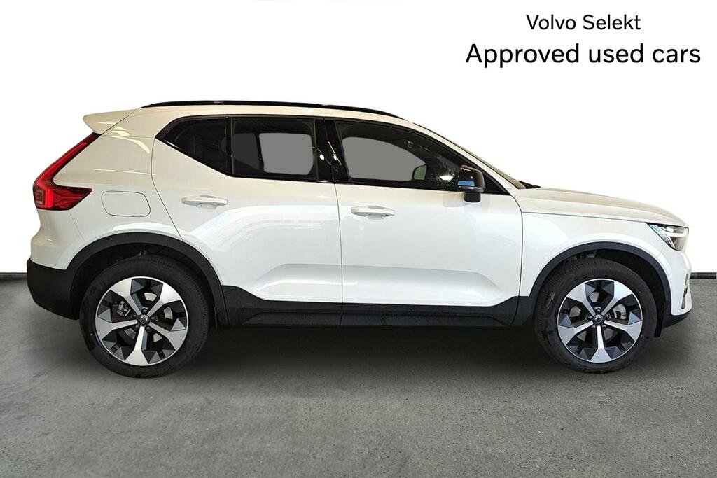 Volvo XC40 2.0 B3p Plus Dark SW75KEJ White #4