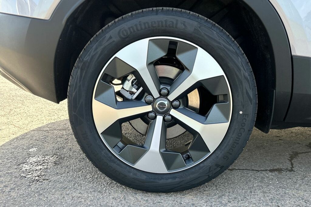 Volvo XC40 2.0 B3p Plus Dark SP26ZXT Silver #5