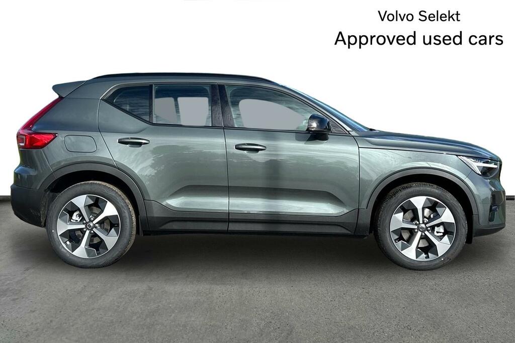 Volvo XC40 2.0 B3p Plus Dark SP26ZXZ #4