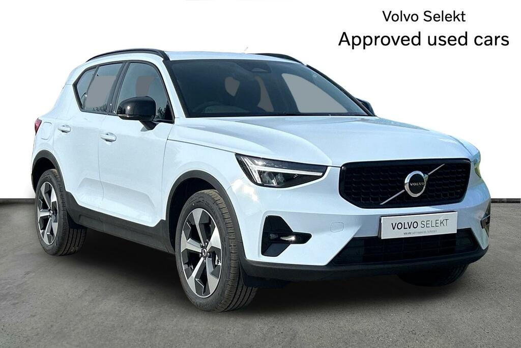 Volvo XC40 2.0 B3p Plus Dark Blue