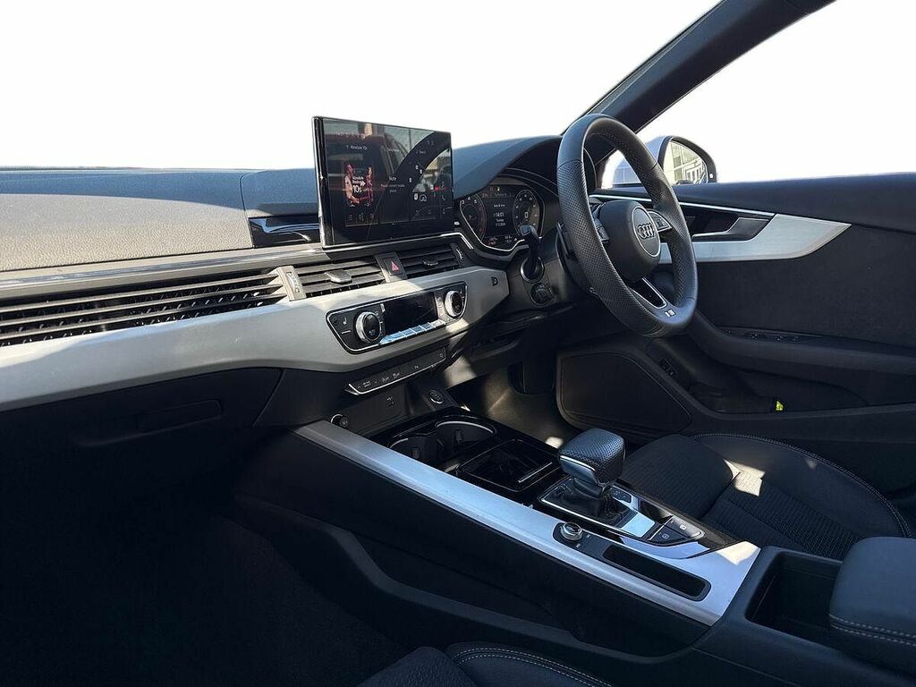 Audi A4 Avant Avant S Line 40 Tfsi 204 Ps S Tronic RA73UUR White #2