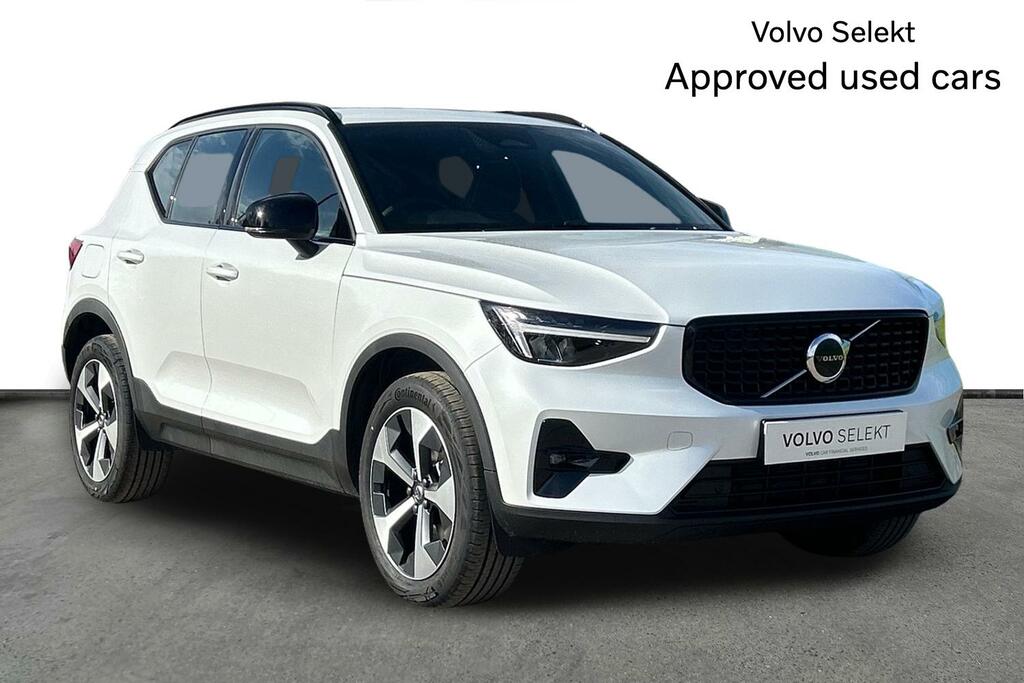 Volvo XC40 2.0 B4p Plus Dark White