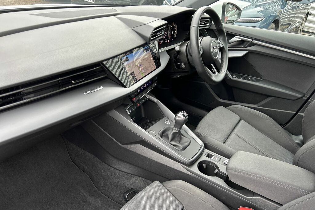 Audi A3 Sport 30 Tfsi 116 Ps 6-Speed SP74PDY White #2