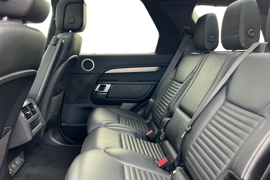 Land Rover Discovery D300 R-dynamic Se SX22GGV Black #4