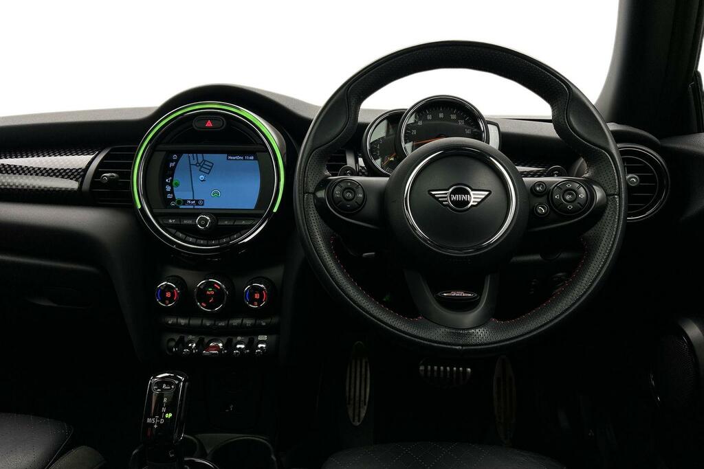 Mini Hatch 3-Door Cooper S Sport LV69FBJ Red #5