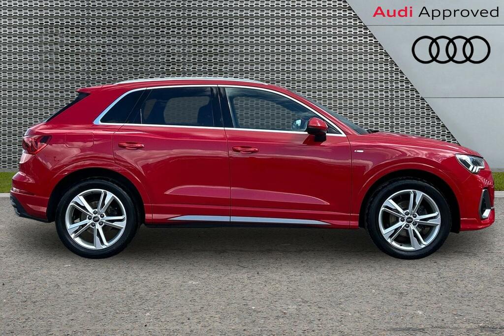 Audi Q3 S Line 35 Tfsi 150 Ps 6-Speed SR23ODH Red #4