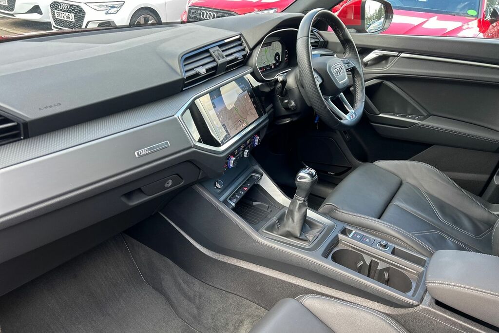 Audi Q3 S Line 35 Tfsi 150 Ps 6-Speed SR23ODH Red #2