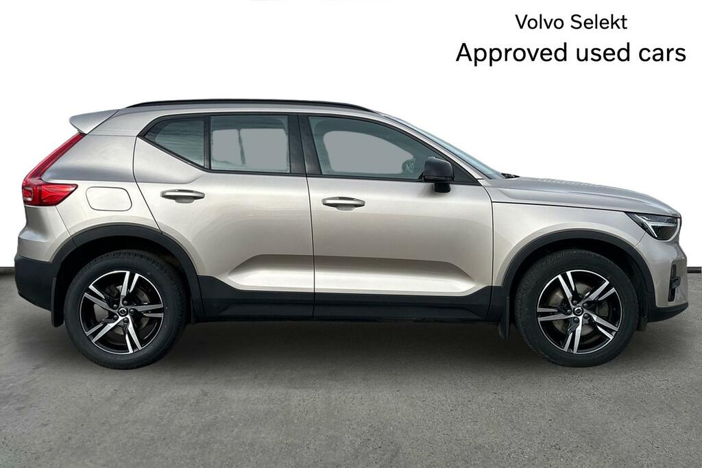 Volvo XC40 2.0 B3p Plus Dark SP23JXF #4