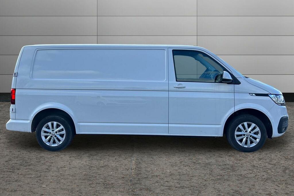 Volkswagen Transporter 2.0 Tdi 150 Highline Van RK73XHT White #4