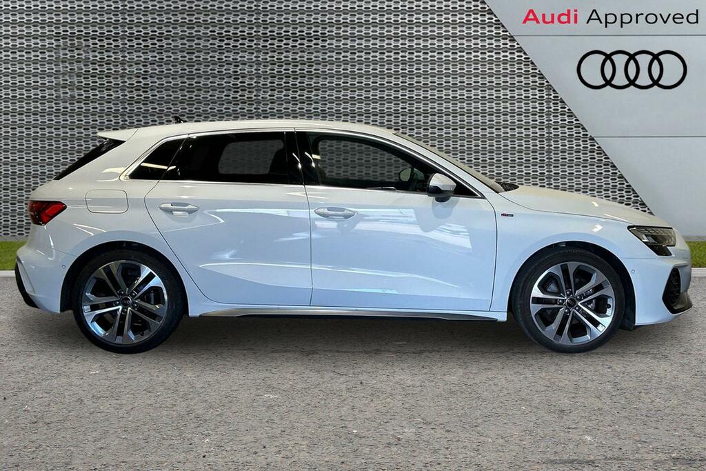 Audi A3 Sportback S Line 35 Tfsi 150 Ps S Tronic NX25CYK White #4