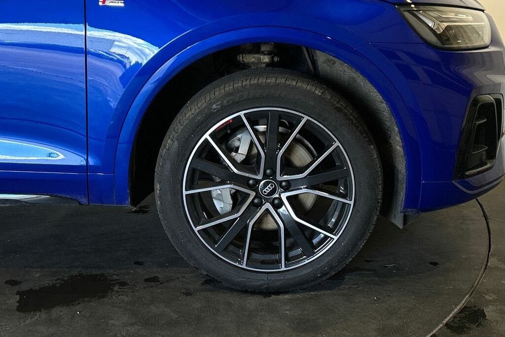 Audi Q5 Black Edition 40 Tdi Quattro 204 Ps S Tronic SW24FUV Blue #5