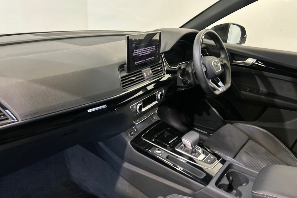 Audi Q5 Black Edition 40 Tdi Quattro 204 Ps S Tronic SW24FUV Blue #2