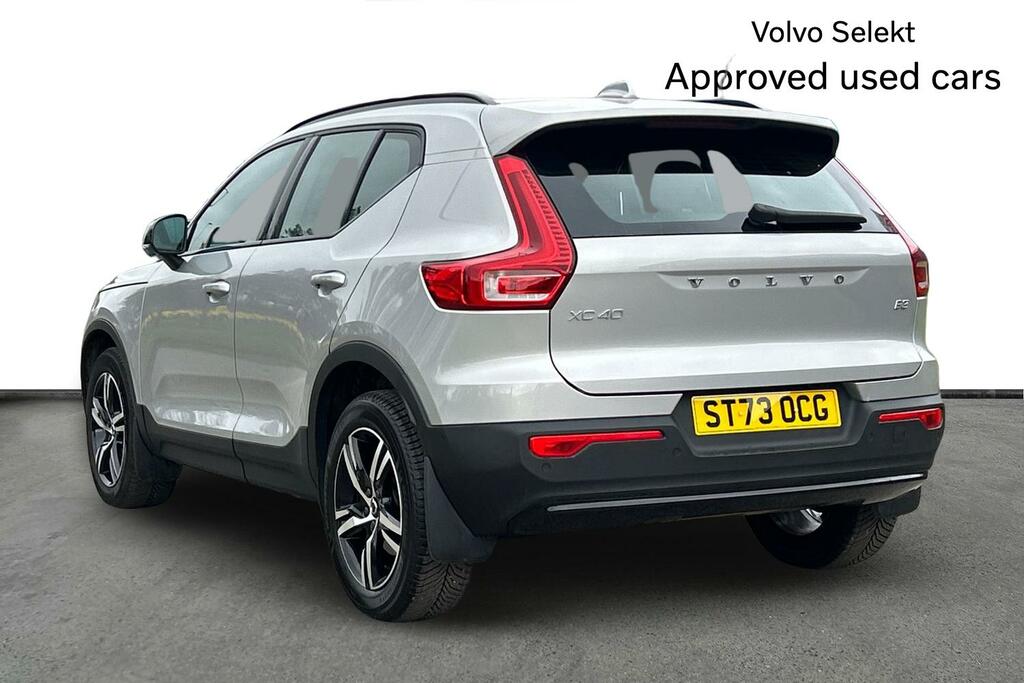 Volvo XC40 2.0 B3p Plus Dark ST73OCG Silver #3