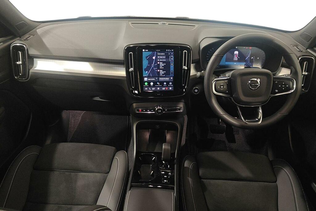 Volvo XC40 2.0 B3p Plus Dark SW75AOP Silver #6