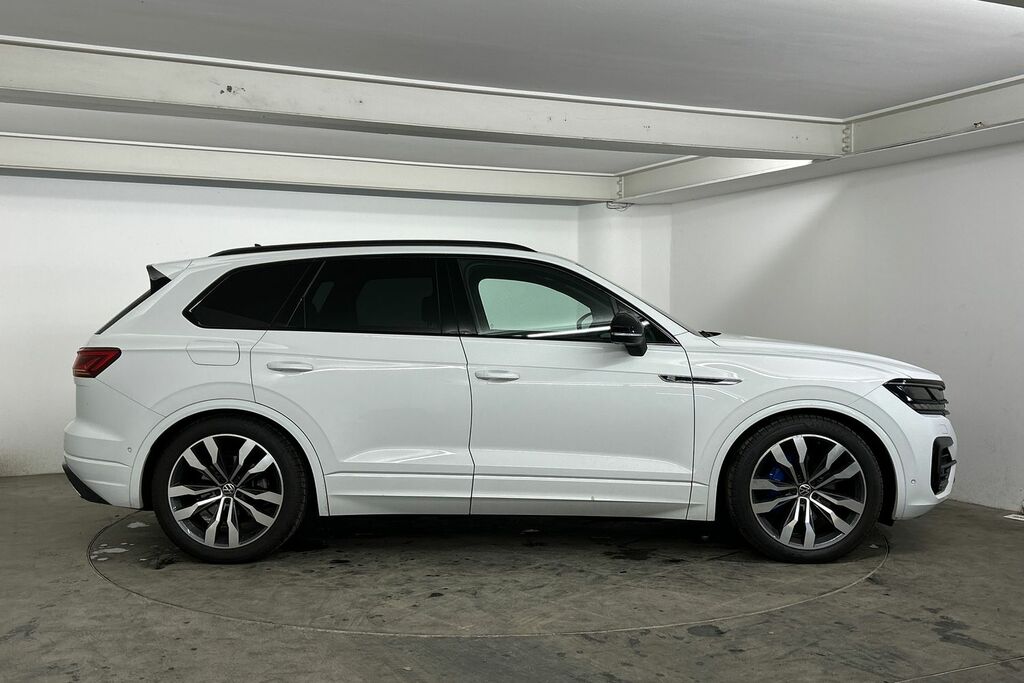 Volkswagen Touareg 3.0 V6 Tdi 4Motion 231 Black Edition Tip SL23TKA White #4
