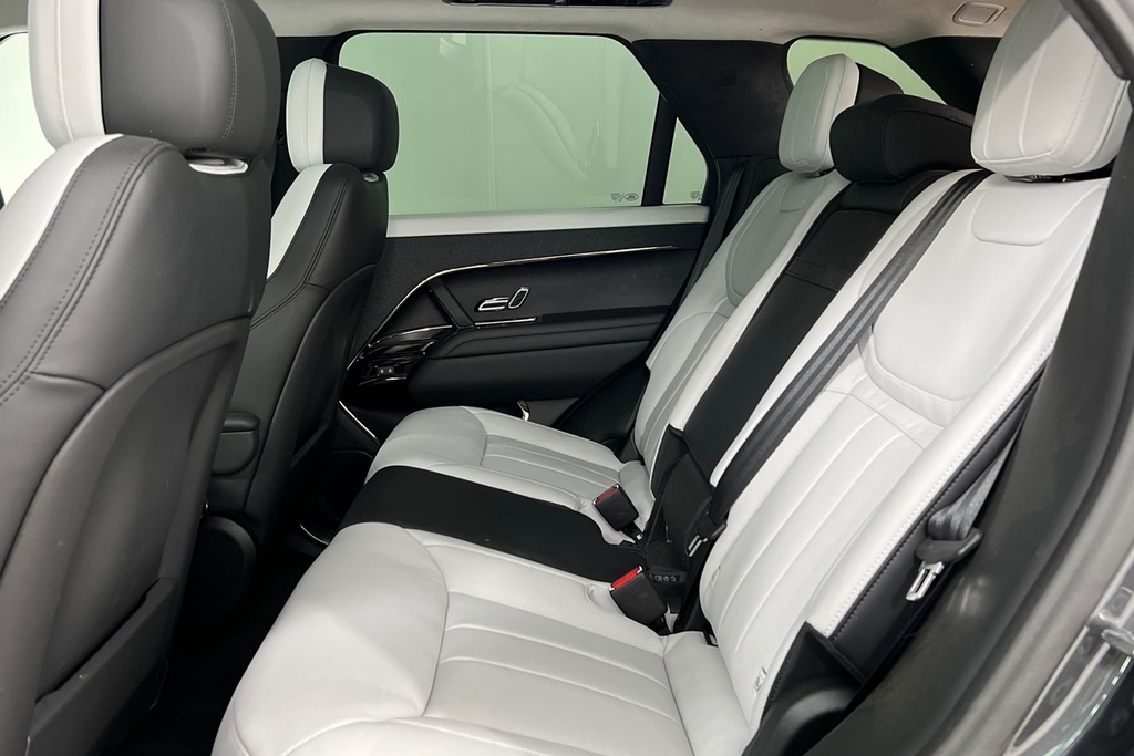Land Rover Range Rover Sport P550e Autobiography Grey #4