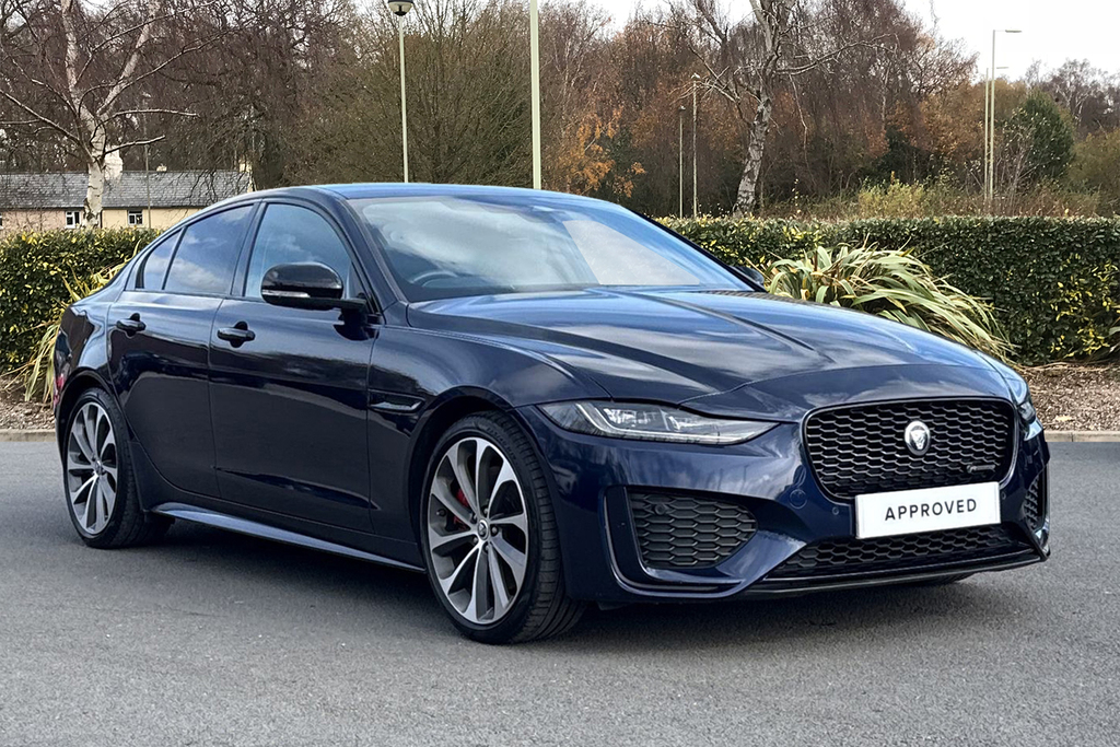 Jaguar XE D200 R-dynamic Se Black Blue