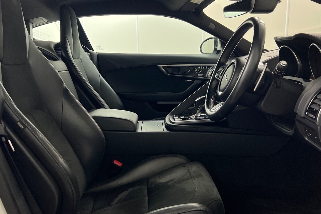 Jaguar F-Type I4 OY67WGD White #4
