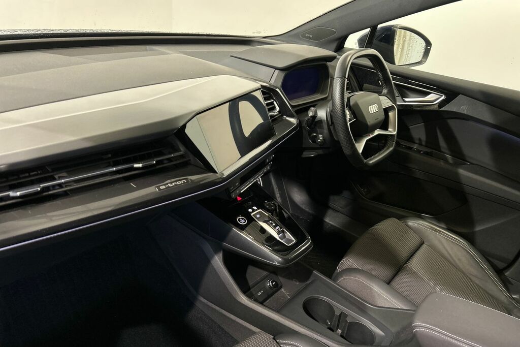Audi Q4 E Tron Q4 S Line 50 E-tron Quattro 220,00 Kw SW23VSZ Blue #2