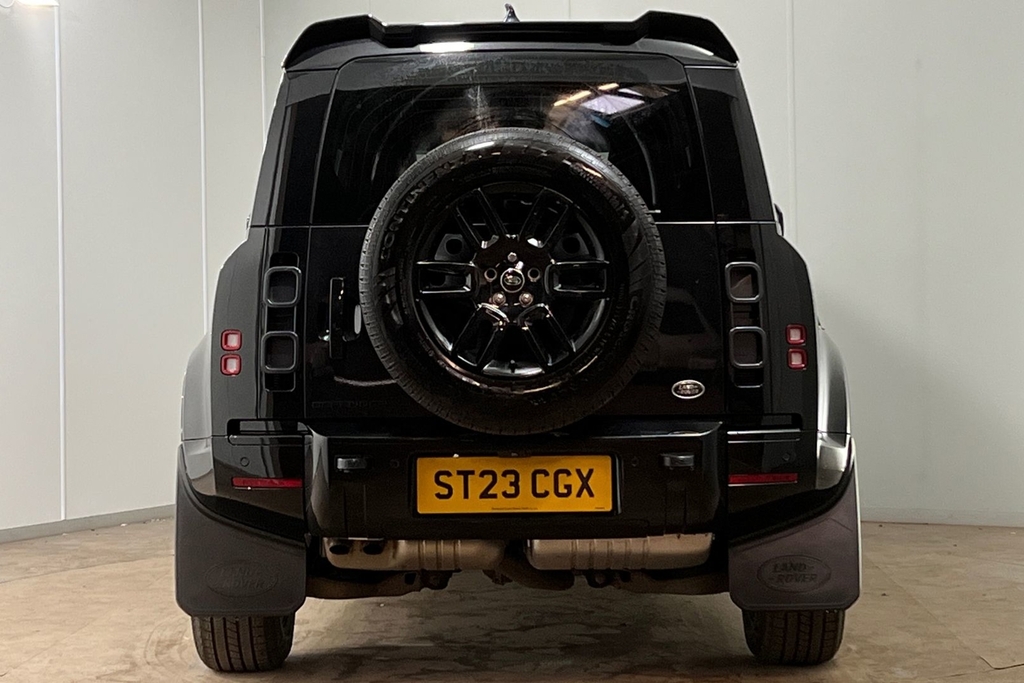 Land Rover Defender 110 D300 X-dynamic S ST23CGX Black #6
