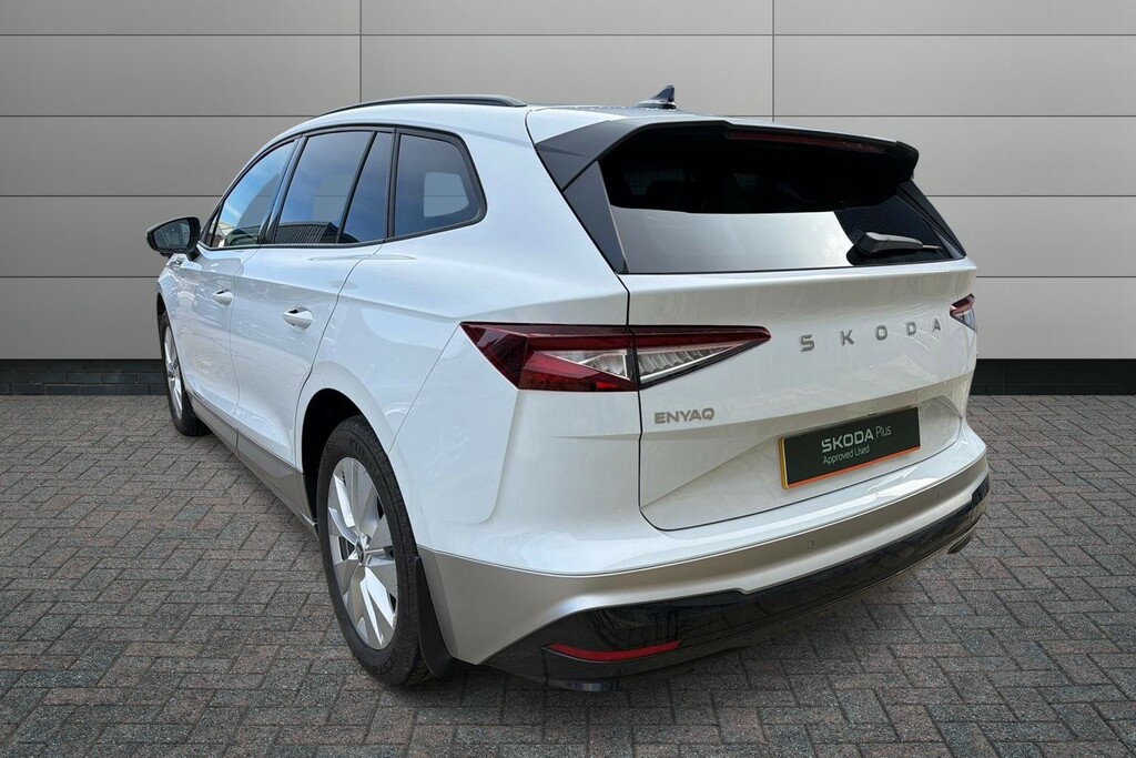 Skoda ENYAQ 150Kw 60 Se L 63Kwh SV75KVT White #3