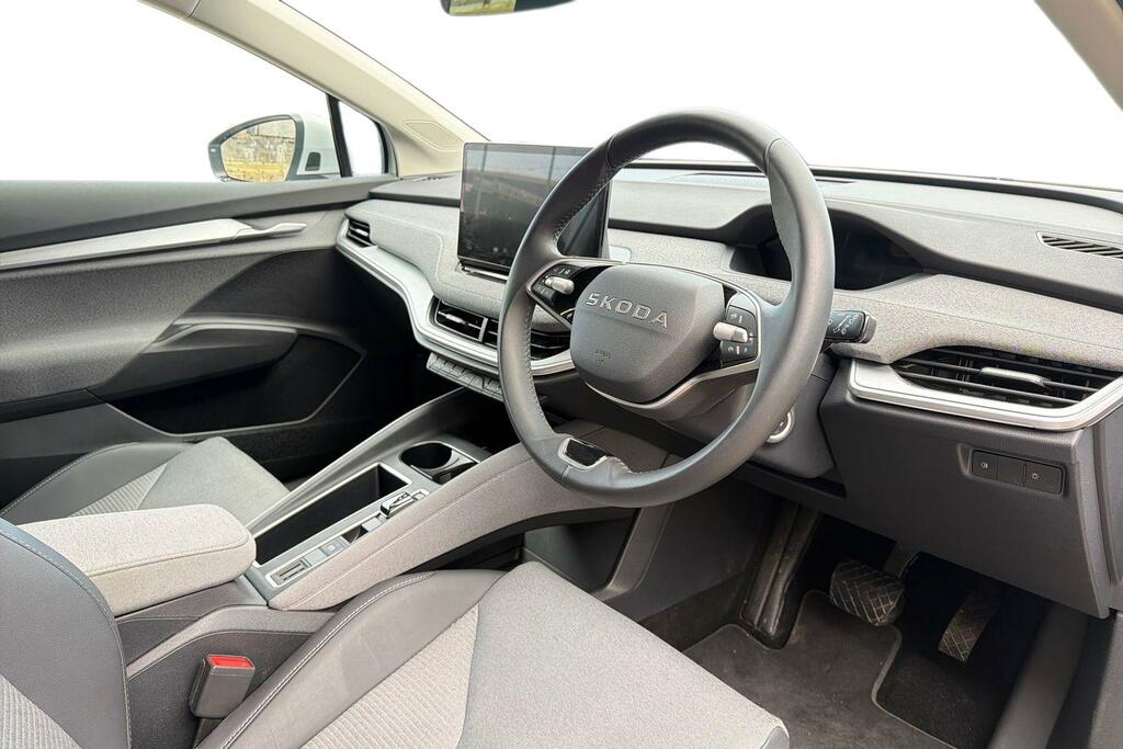 Skoda ENYAQ 150Kw 60 Se L 63Kwh SV75KVT White #6
