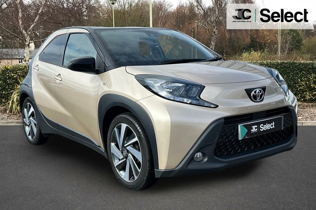 Toyota Aygo X 1.0 Vvt-i Edge Hatchback X-shift Euro 6 Beige