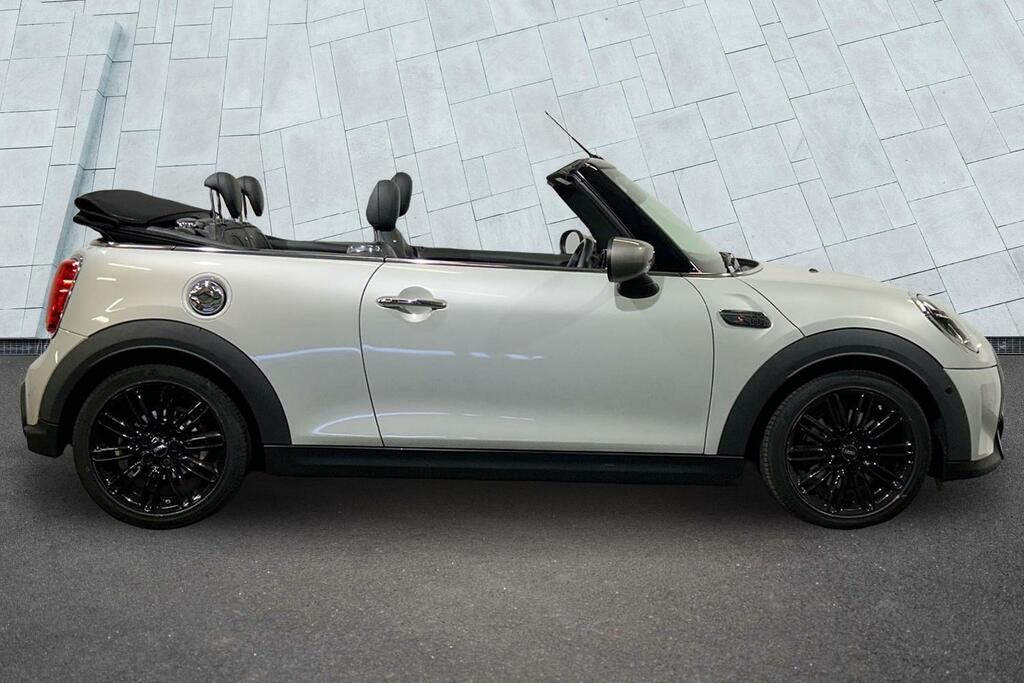 Mini Convertible Convertible Cooper S Exclusive White #3