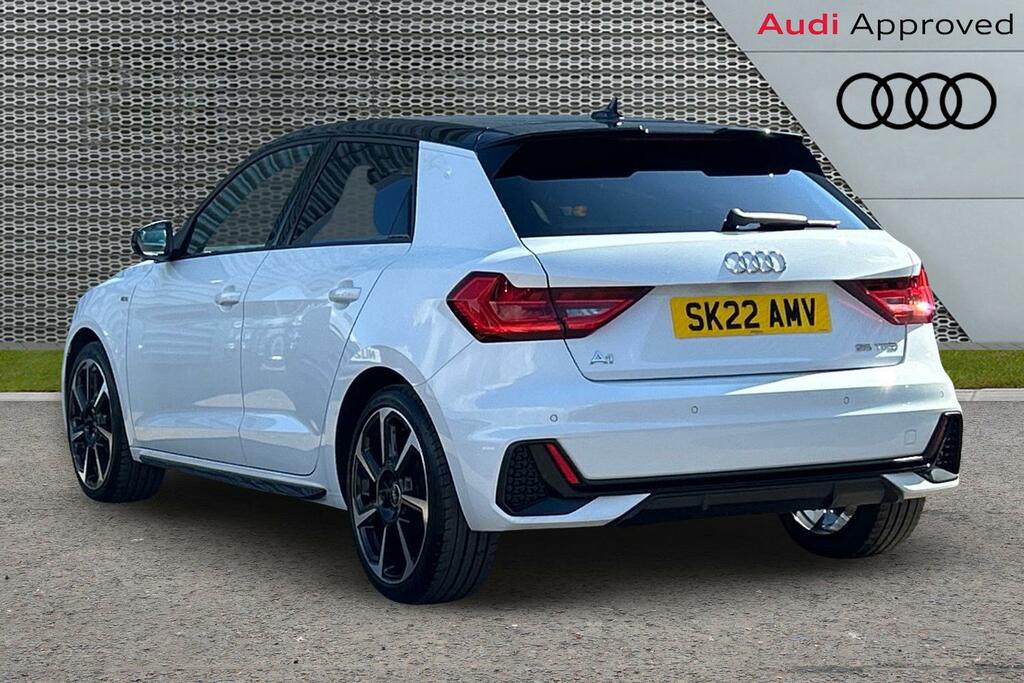 Audi A1 Black Edition 25 Tfsi 95 Ps 5-Speed SK22AMV White #3