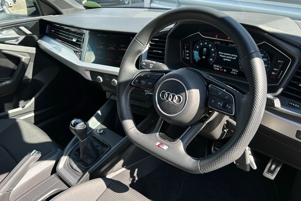 Audi A1 Black Edition 25 Tfsi 95 Ps 5-Speed SK22AMV White #6