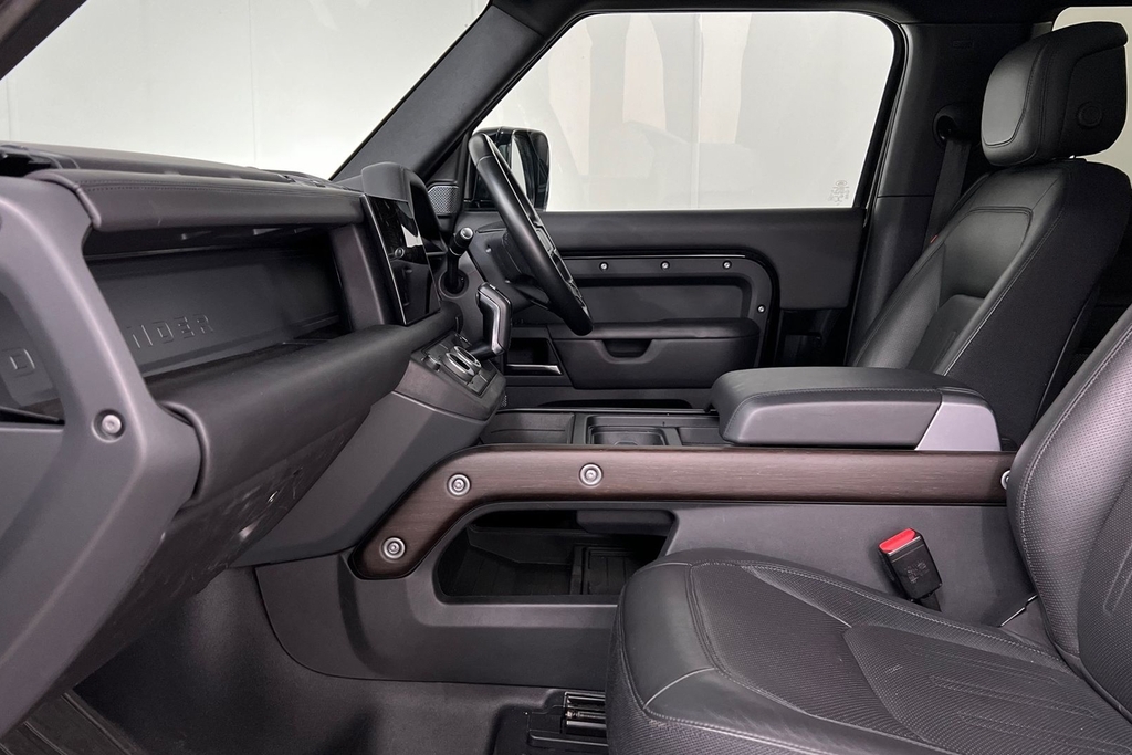 Land Rover Defender 90 D300 X SL72WWO Black #3