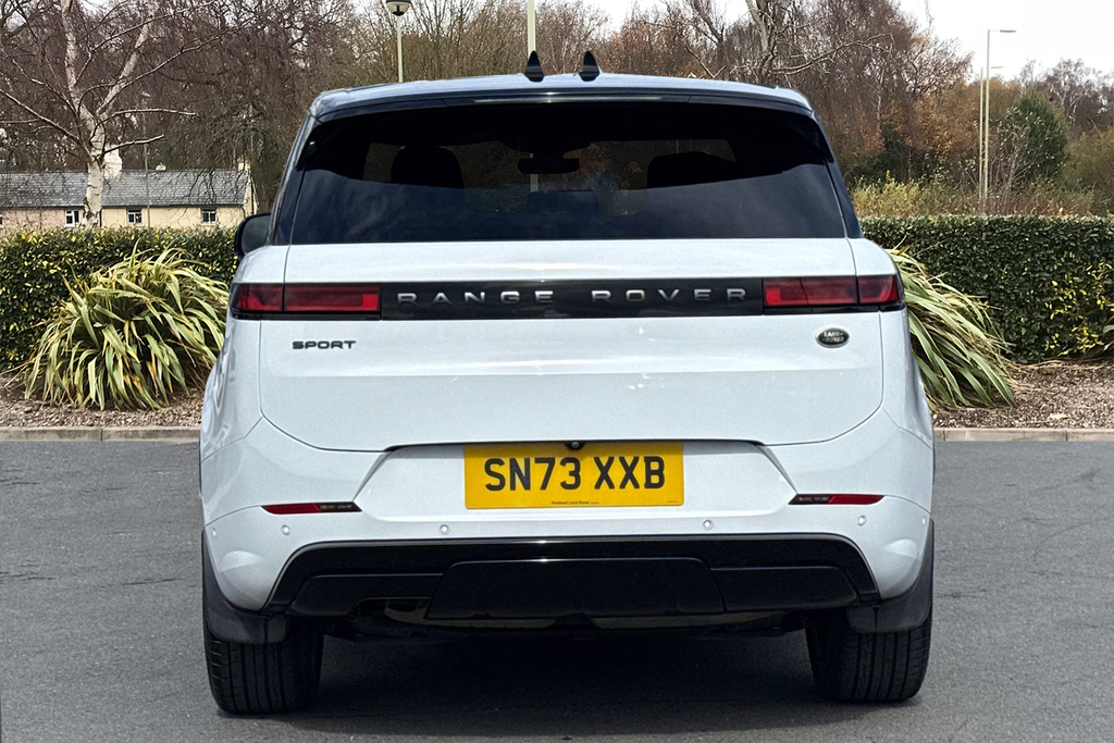 Land Rover Range Rover Sport D300 Dynamic Se SN73XXB White #6