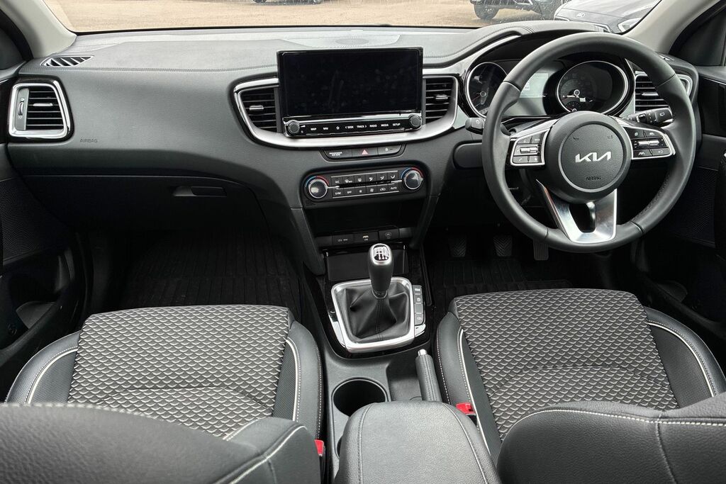 Kia Xceed 1.0 T-gdi Mhev Pure Suv Hybrid E SV75JTO Silver #4