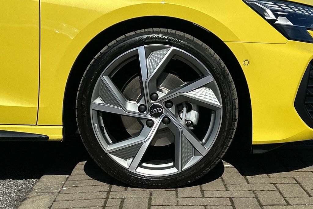 Audi A3 Black Edition Tfsi 150 Ps S Tronic ST75OLH Yellow #5