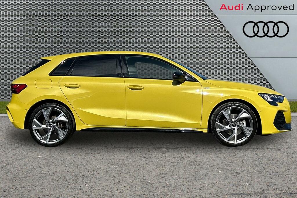 Audi A3 Black Edition Tfsi 150 Ps S Tronic ST75OLH Yellow #4