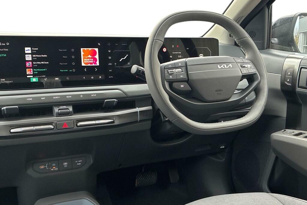 Kia EV3 81.4Kwh Air Suv 201 Bhp SV75XWO Black #5